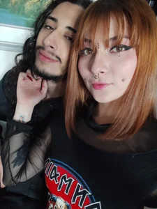 Goldentemptation_ Public Pic 5