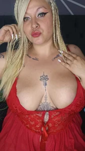 miley_jensenA nice red dress图片 5