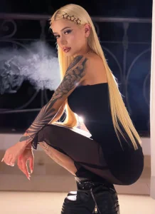 HannaConnor_ Darkness 🖤 Foto 7