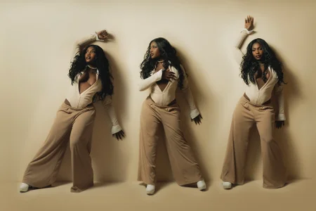 SavannahStorm Elegant Pic 2