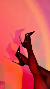 Victoria-Collins_ Leftover and pleasure Pic