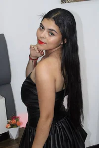 Bella-Bloom 🖤 Foto 3