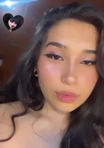 DanielaGarcia_SM Public টি ছবি