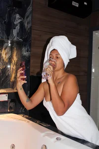 SofiCams1 After a good bath .. Pic 6