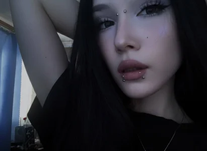 DaisyPillow Public Pic 6