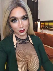 HugeCockDominantXxX's photo