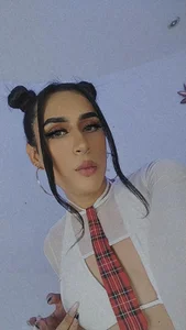 stephany_doll_: Public ( 3 фото)