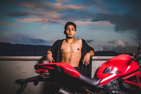 bruce_roldan biker slika 4