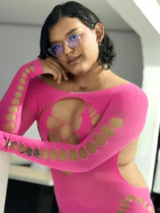 xkaty_grey kullanıcısının LOOK PINK albümü -  3 fotoğraf