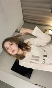 SunnySikarskie I Have a Question, Actually 💭 зображення 2
