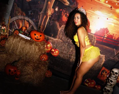 abbyblairs3のHAPPYの枚の写真