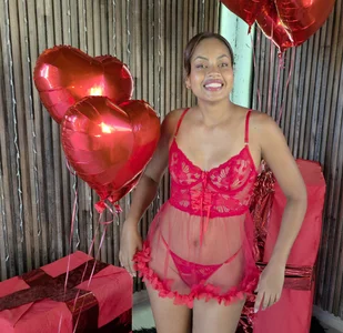 RebecaBlack_ San Valentine 2026 Foto