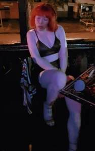 IN THE CLUB od Kittywhiteass  3 snímek