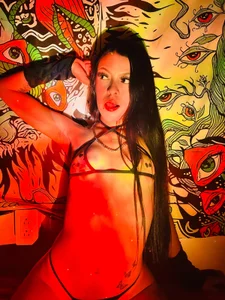 TifannyBunnyy Public Pic 3