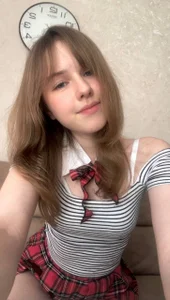 SunnySikarskie a cheerful college girl Pic 4