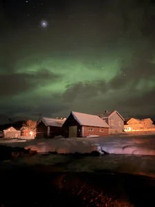 Alirawrz Northern lights Pic 5