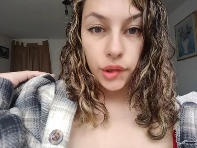 AlanaDesire Candy 🍭 Pic 2