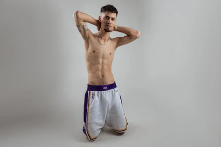 Chris_Angel_のHi, i chrisの 3枚の写真