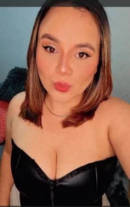 mandy-moore Public Pic 3