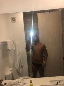 Itza_voss Eyes in the mirror Foto