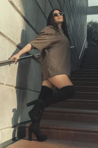 KendraClarkX Stairs Pic 3