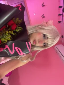 sophi_daker_ Public Pic 3