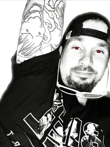 MrDaddy2121 Public Pic 6
