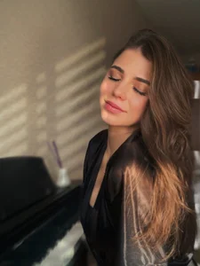 EvaHoly Public 圖片 2