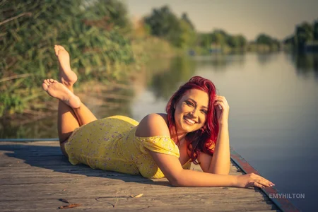 EmyHilton Sexy near to the lake Immagine  4