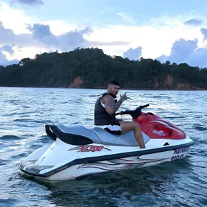 MICHELL_ARTHUS_ Public Immagine  3