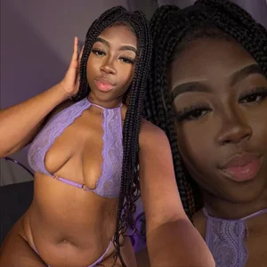 Emaaa-curvyy Ebony Curvy on Fire 🔥 Pic