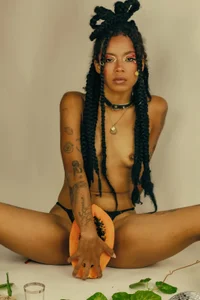 Zdjęcia Cooper-Reds Would you eat this fruit?: 