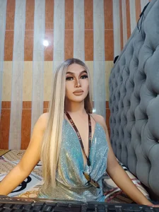 _HileyEndowed_ Public Foto 2