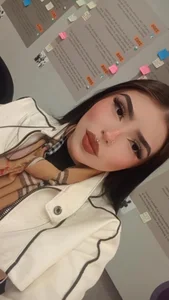 Gatita de Gatita_Only17  2 Imagens