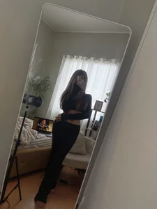 LUUVRRI_21 Public 사진 3