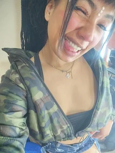 Soleil_66 Hey guys, did you have fun with me last night? I can't wait to see you again! Bilde