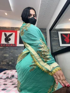 dayadubey_ 💚💚💚 Bilde 6