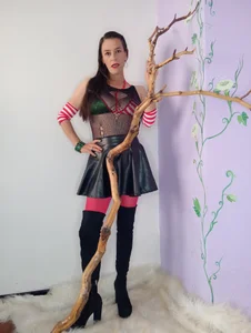 “I want you to look at me… like I’m only yours 🥺💖✨”,, de LeanaMaturee  4 photos