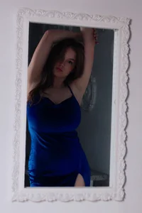 ValeriSunny sapphire Pic