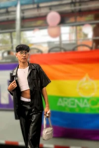 Jonas_Riversのprideの枚の写真