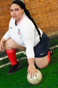 Hurrem_Math: SEXY FOOTBALL PLAYER ( 2 фото)