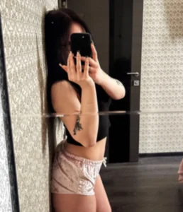 HornyBlogger Public รูป  2