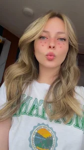ambeerwood1 selfies blondie Pic 2
