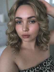 kira235 Public Pic 4