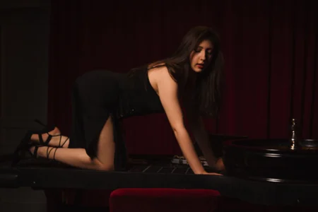 Mary_Miiller Shall we play? Pic 5