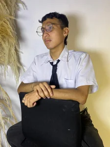 leonix_love Sexy teacher Pic