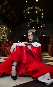 MarieKarma royal look Pic 6