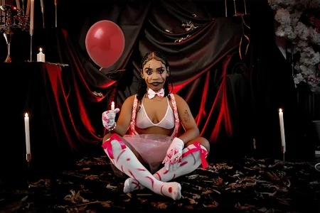 SkylerBloomm Halloween girl 😈 Foto 7