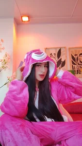 a beautiful pink pajamas 🥵🎀 de Miia__owens Foto 3