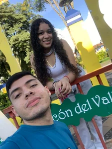 Victoria_606 Public Pic 3